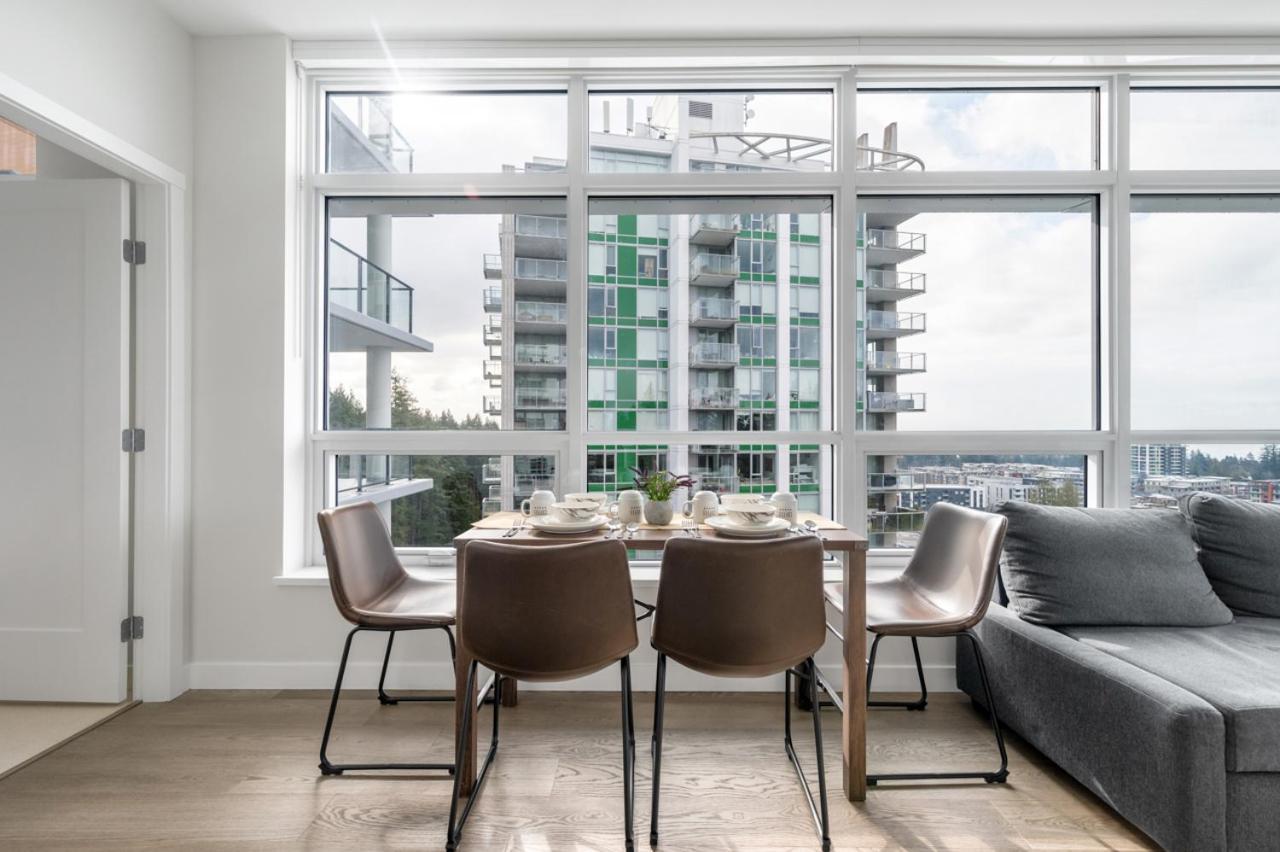 Urban Oasis: Stylish Apartment Retreat At Ubc Vancouver Bagian luar foto